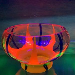 Vintage Kralik Steinwald UV REACTIVE VASE cadmium glow